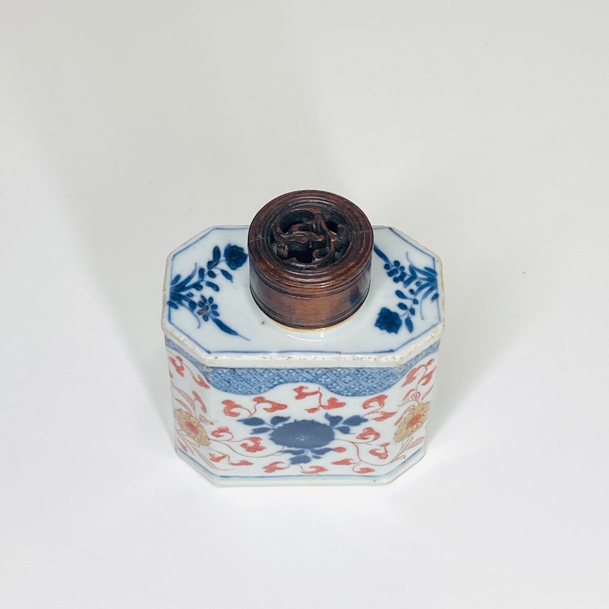 China - Imari Decorated Tea Bottle - Kangxi Period (1662-1722)-photo-2