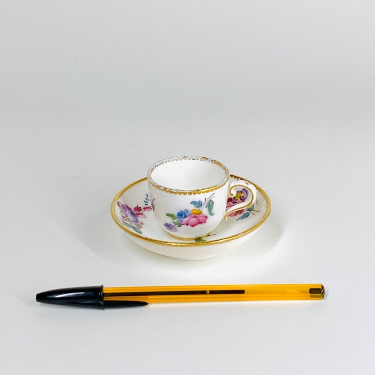 “mignonette” Cup And Saucer In Sèvres Porcelain - 18th Century-photo-2