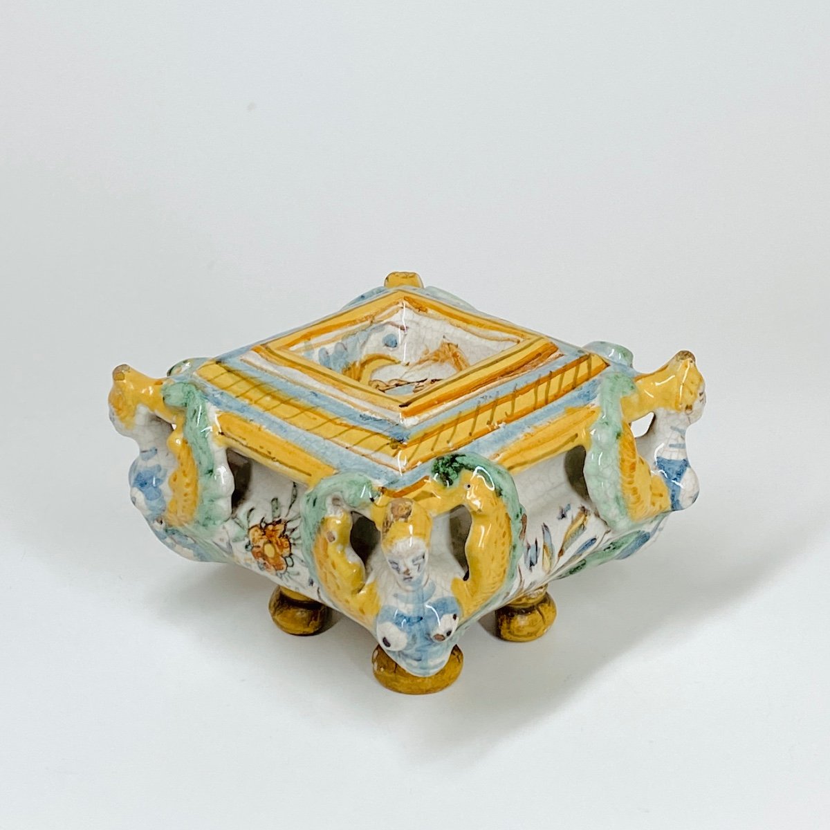 Large Table Salt Cellar In Deruta Majolica - 17th Century-photo-2