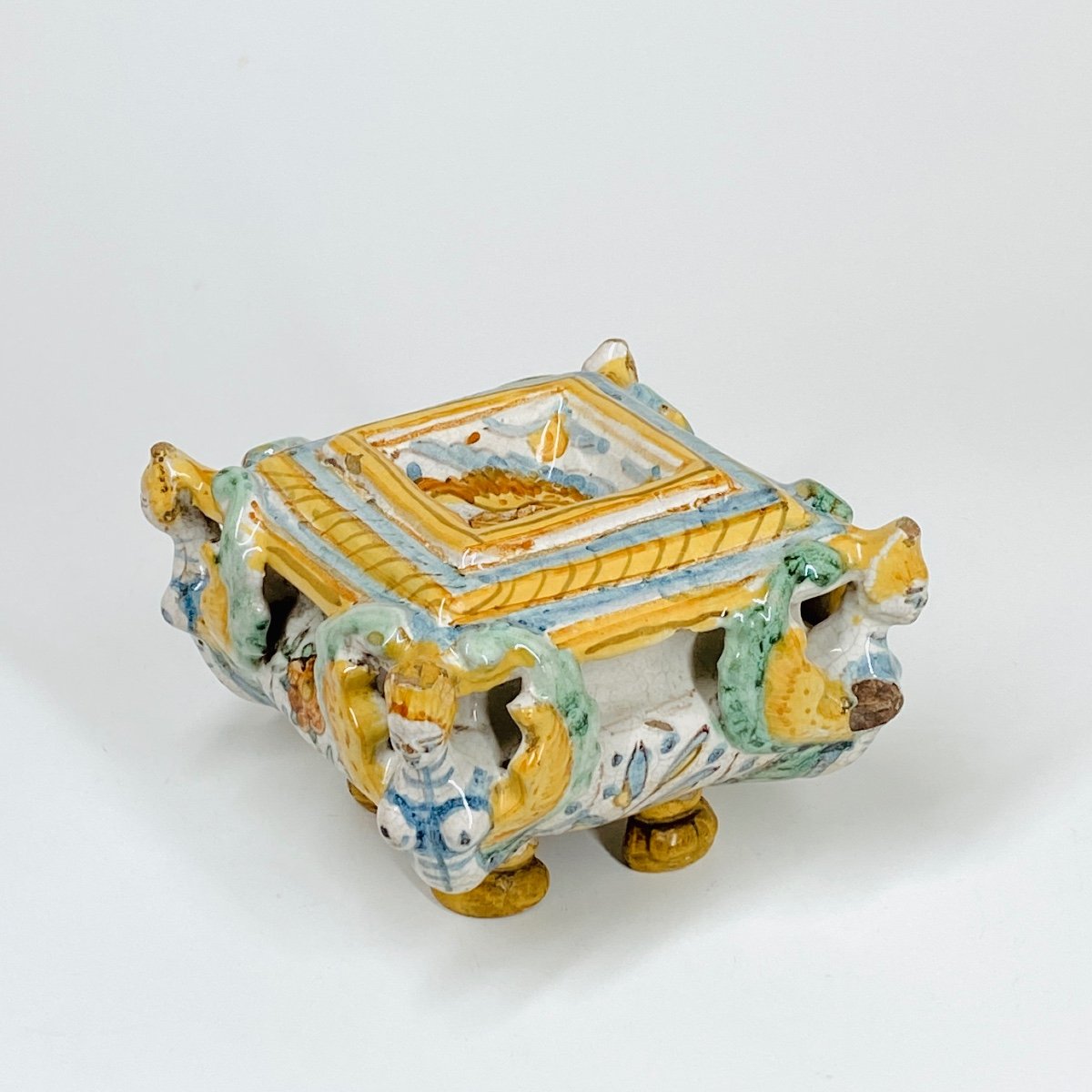 Large Table Salt Cellar In Deruta Majolica - 17th Century-photo-4