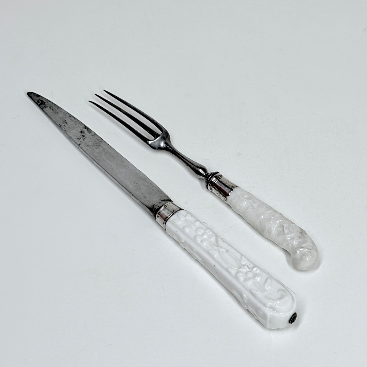 Fork And Knife In Saint-cloud Porcelain - Eighteenth Century