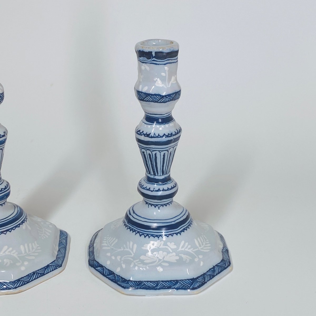 Pair Of Earthenware Candlesticks From Saint-amand-les-eaux - Eighteenth Century-photo-4