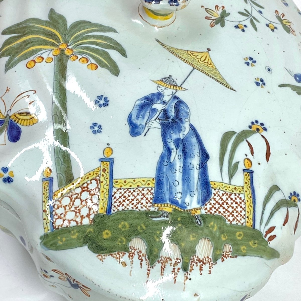 Sinceny Earthenware Terrine Decorated With A Chinese Man And Pagodas - Eighteenth Century-photo-3