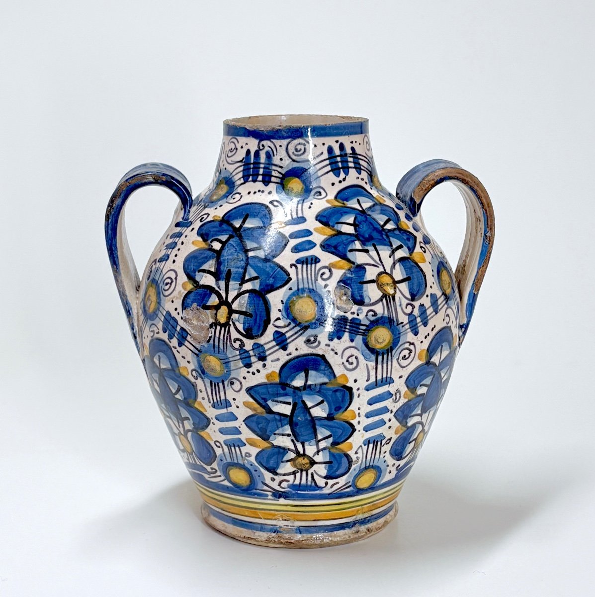 Montelupo Majolica Pharmacy Vase - Seventeenth Century