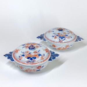 Deux écuelles en porcelaine de Chine à décor dit " Imari " - Début du XVIIIe siècle