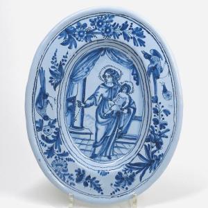 Nevers Earthenware Dish Representing The Virgin And Child - Seventeenth Century