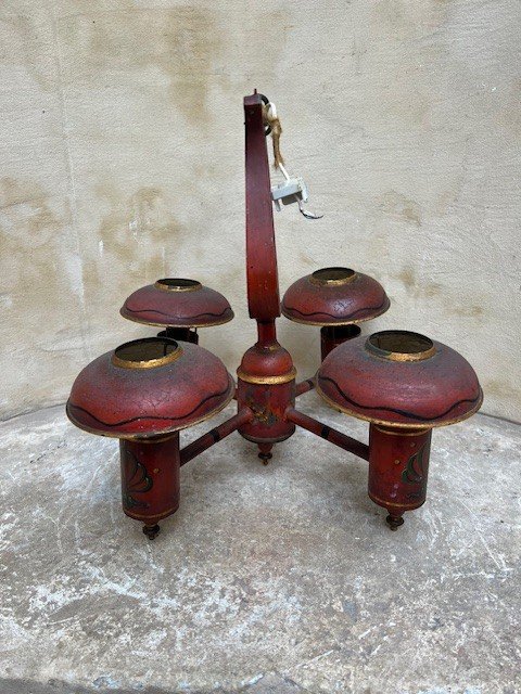 Lyre-shaped Red Lacquered Sheet Metal Chandelier-photo-3