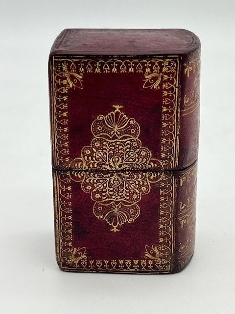 Book-shaped Needle Case, England, 18th Century -photo-4