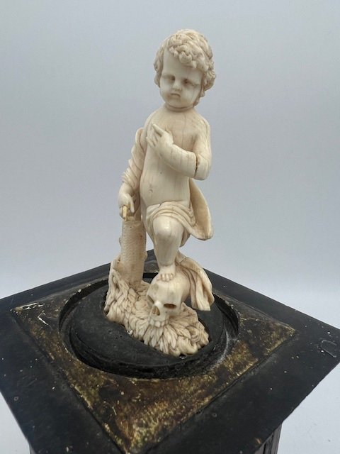 Child Jesus In Ivory Carved In The Round, Vanity.-photo-1