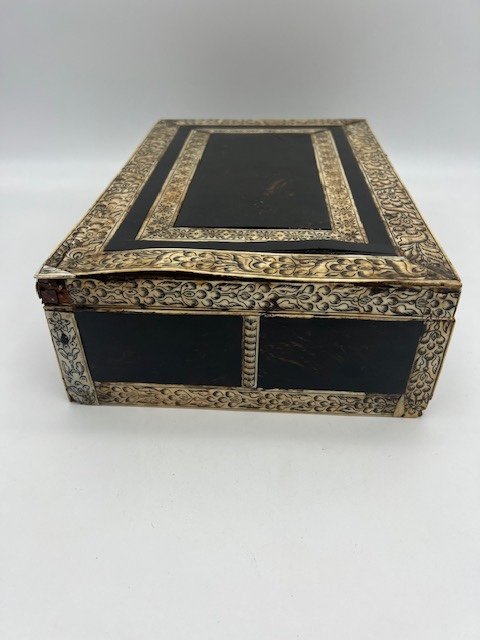 Blackened Wooden Box With Ivory Inlays-photo-3