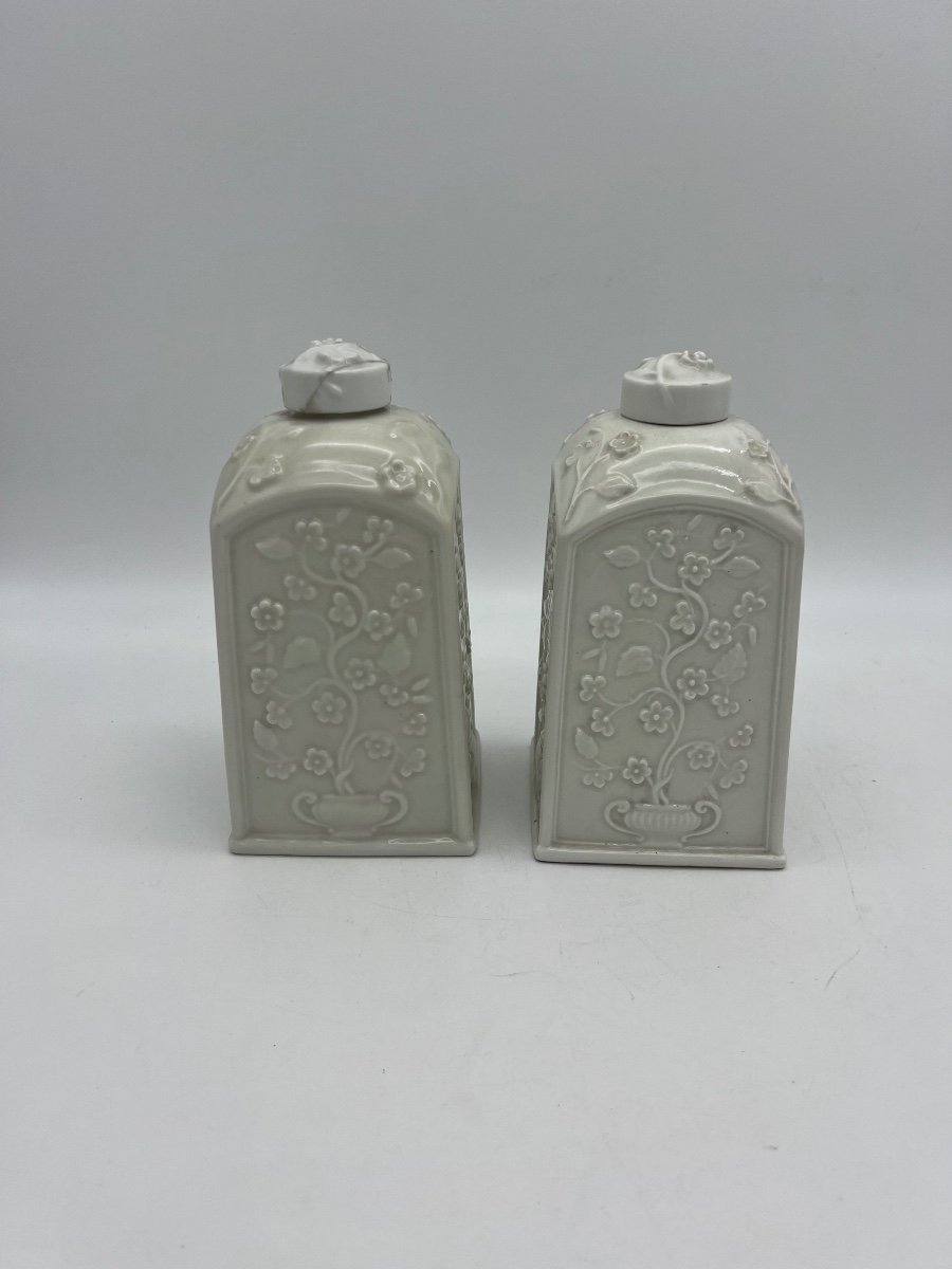 Two Porcelain Tea Holders. -photo-2