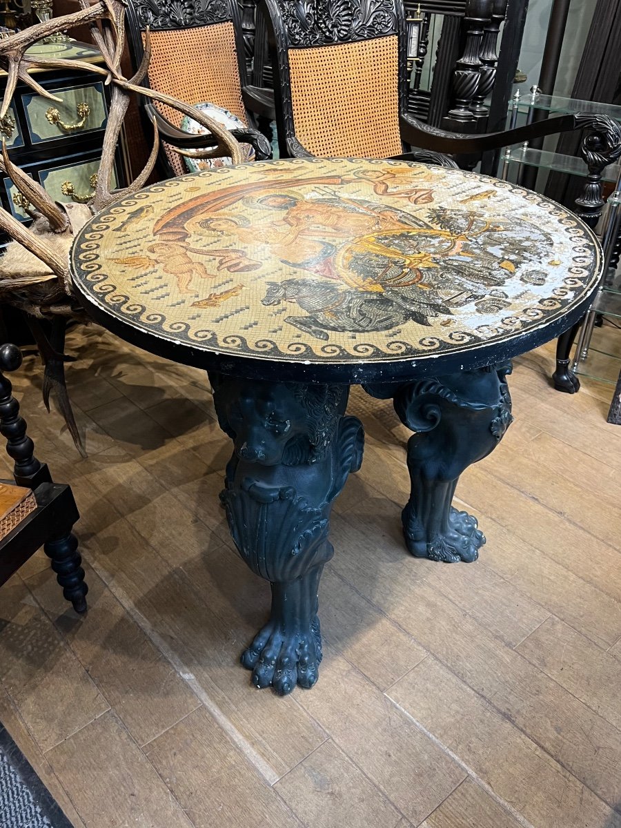 Tripod Side Table In Carved And Green Lacquered Wood 