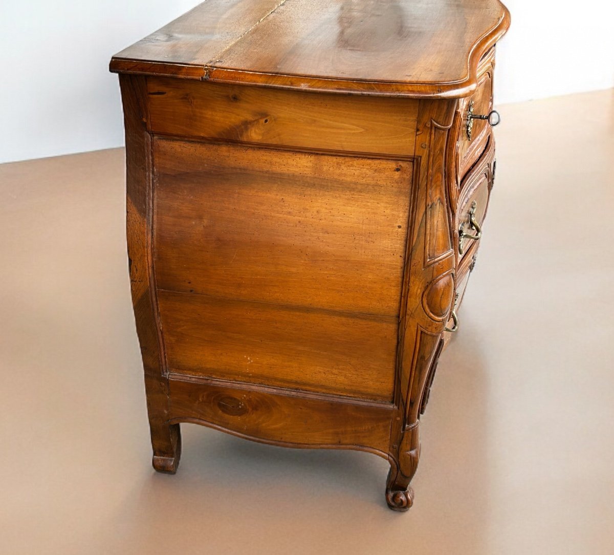Louis XV Tomb Commode In Walnut From The 18th Century-photo-4
