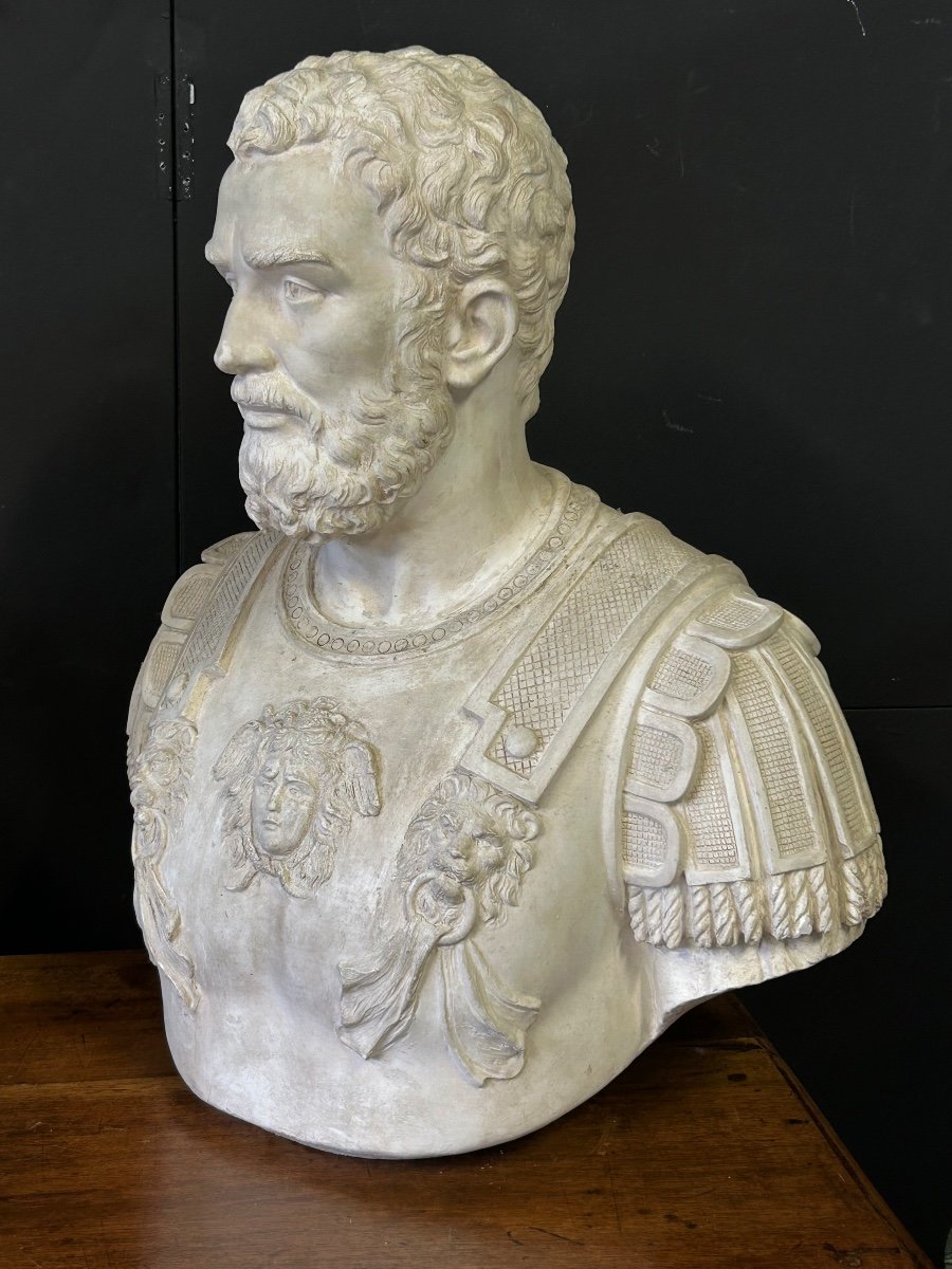 Important Bust Portrait Of A Roman Emperor In Cuirass - Plaster Sculpture 20th Century -photo-4