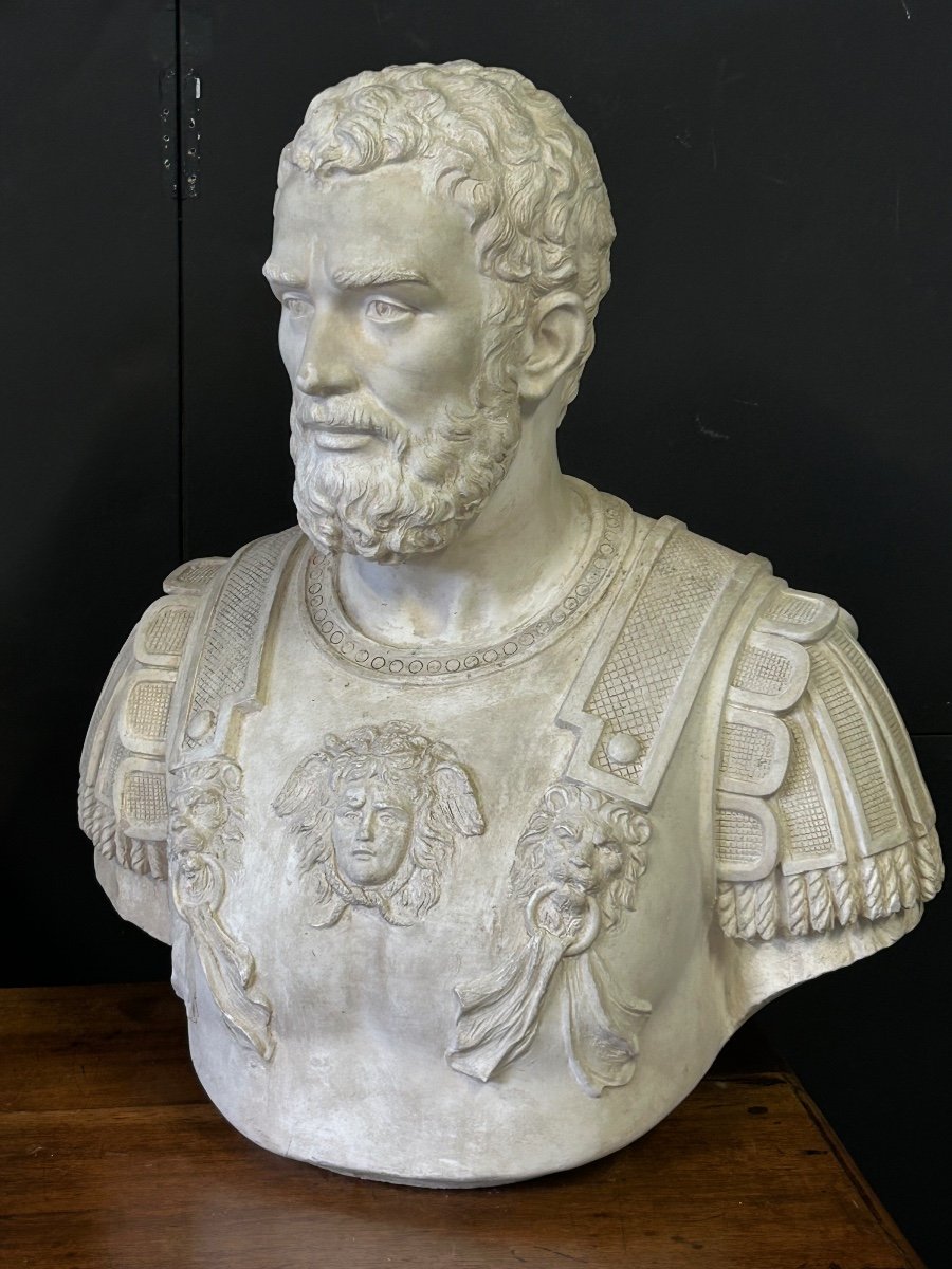 Important Bust Portrait Of A Roman Emperor In Cuirass - Plaster Sculpture 20th Century -photo-6