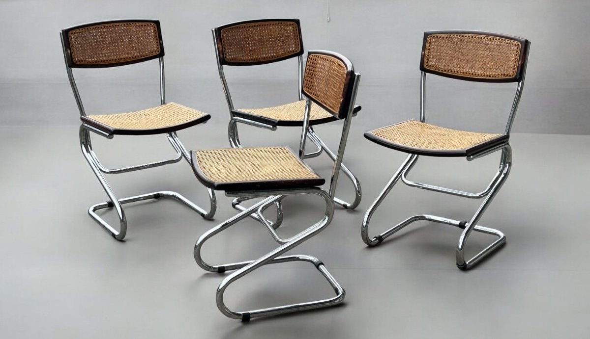 Suite De Quatre Chaises Tubulaires Vintage Italie Style Bauhaus Marcel Breuer Vers 1970