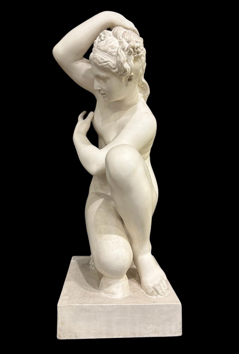 Aphrodite Or Crouching Venus - Plaster Sculpture Cast From The Louvre Circa 1900 H 78 Cm -photo-4