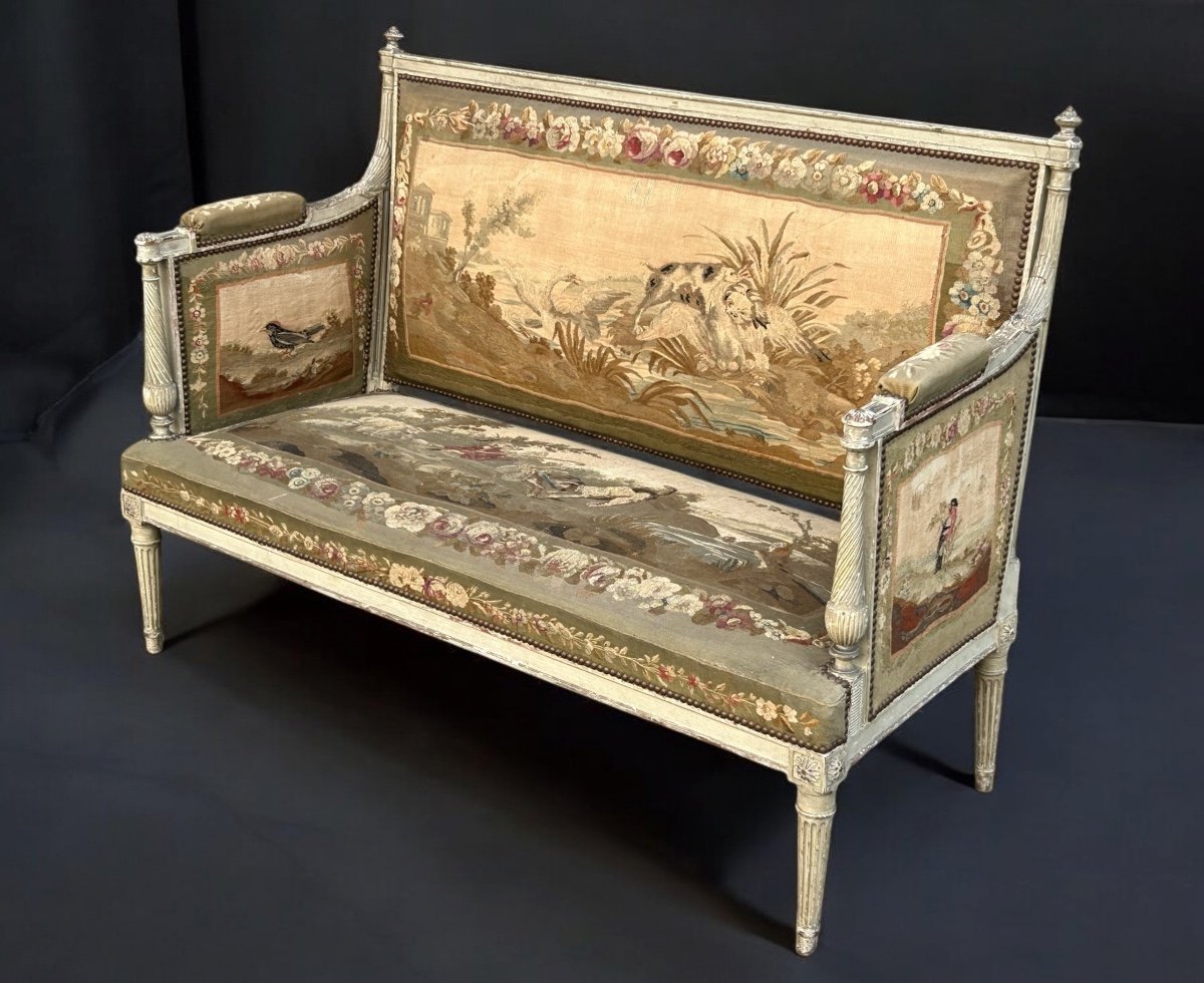 Canapé - banquette  Deux Places En Bois Laqué Et Tapisserie époque Louis XVI - Directoire 