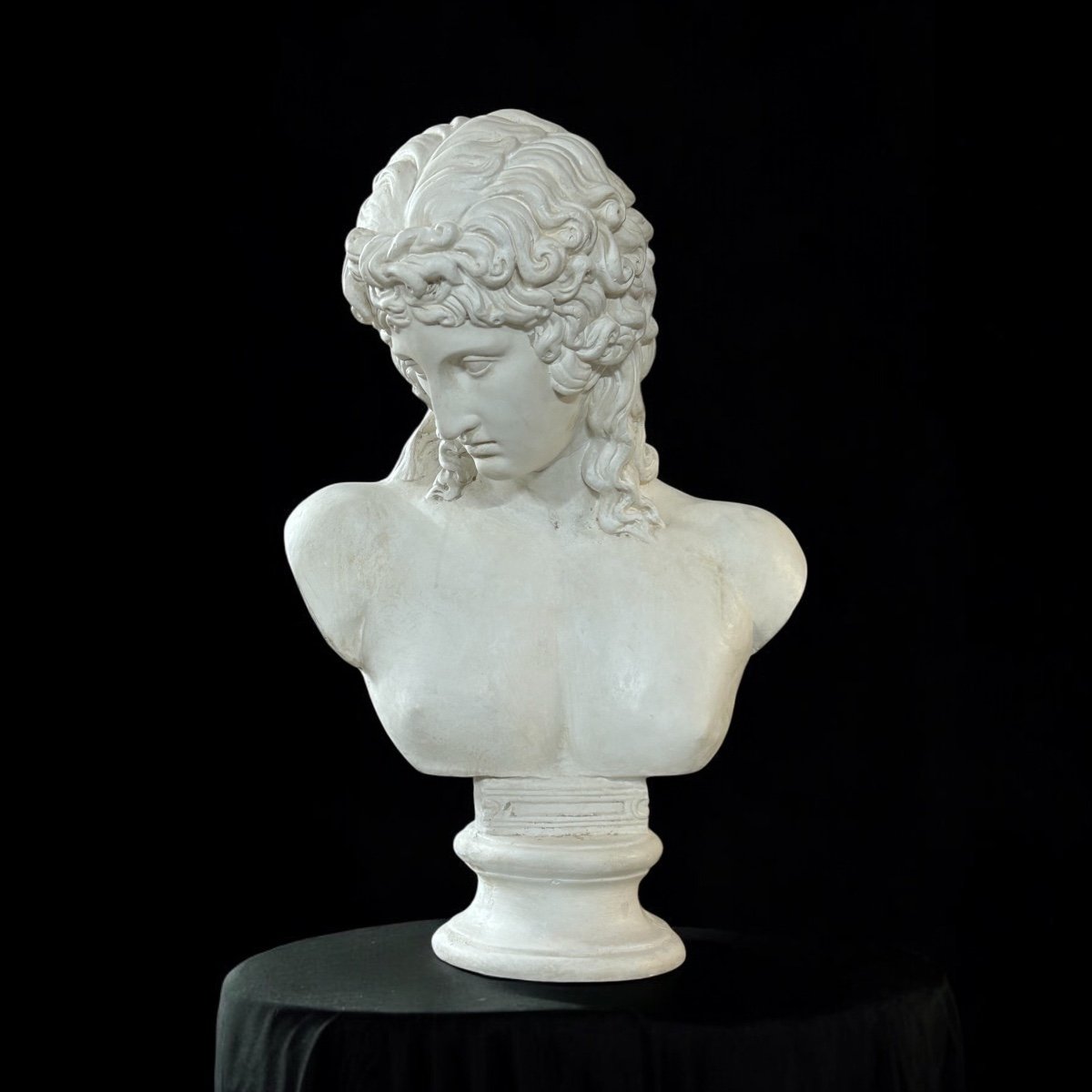 Buste En Plâtre éros De Centocelle Ou Amour De Praxitèle époque XXéme Siècle H 62 Cm