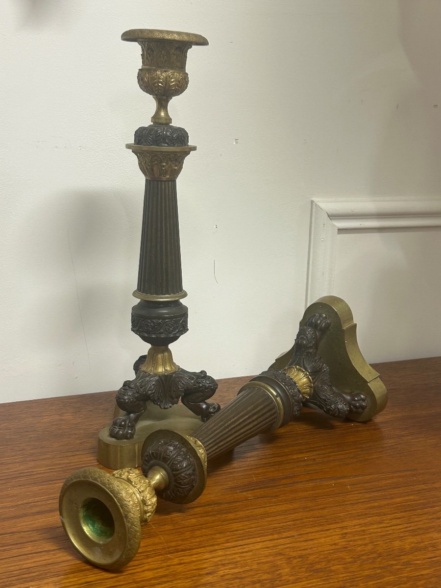 Pair Of Restoration Period Candlesticks In Bronze With Gilded And Brown Patina, 19th Century Claw Feet -photo-3