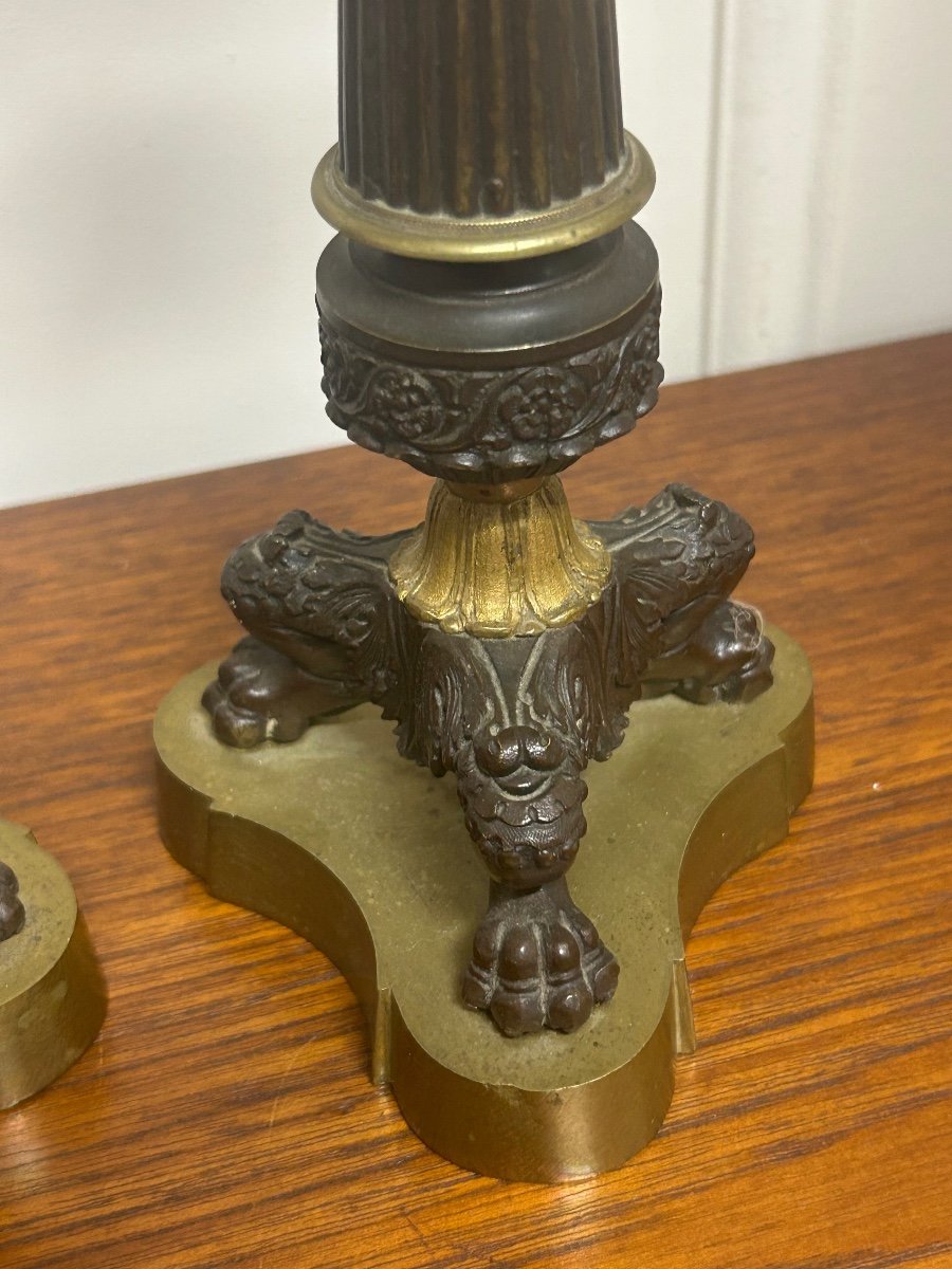 Pair Of Restoration Period Candlesticks In Bronze With Gilded And Brown Patina, 19th Century Claw Feet -photo-5