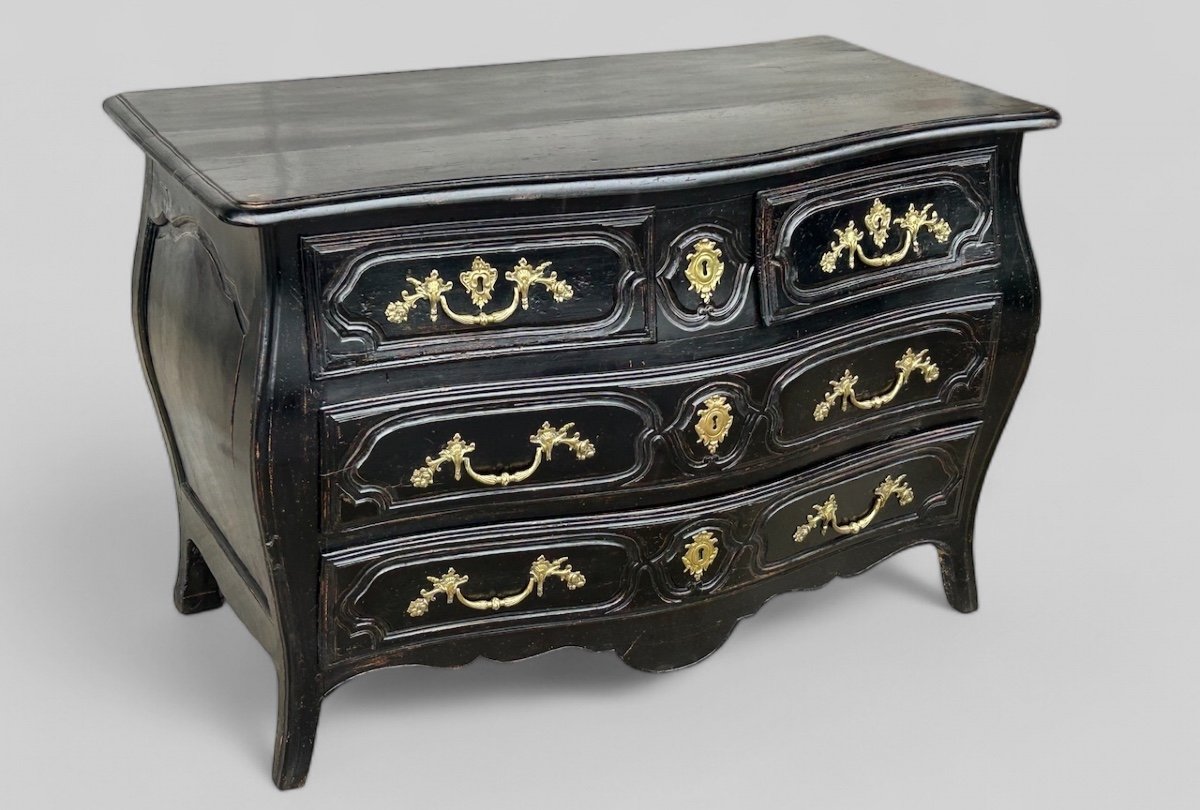 Commode Tombeau Rustique  Louis XV Laquée Noire D’époque XVIIIème 