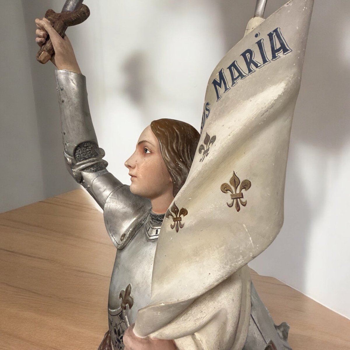 Grande Sculpture D’église Ou De Chapelle En Plâtre Polychrome Jeanne D’arc En Armure Vers 1900-photo-2