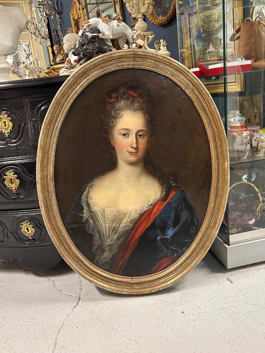 French School - Portrait Of A Woman In Oval From The 18th Century H 90 Cm-photo-8