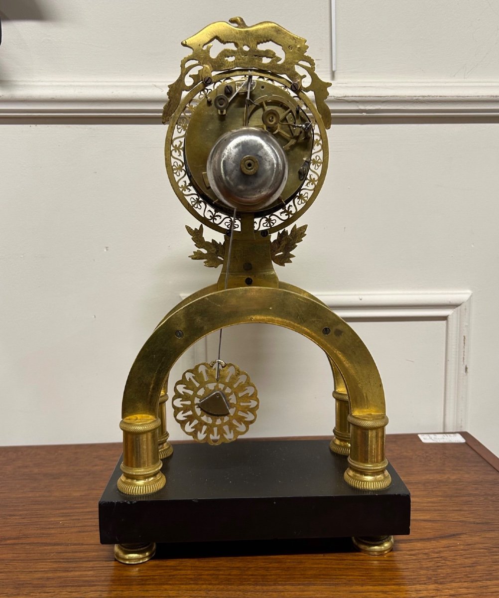 Directoire Period Arch Skeleton Clock In Gilt Bronze - Empire-photo-2