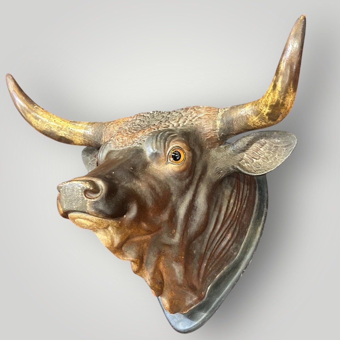 Important Life-size Polychrome Terracotta Bull Trophy - End Of 19th Century Sign 