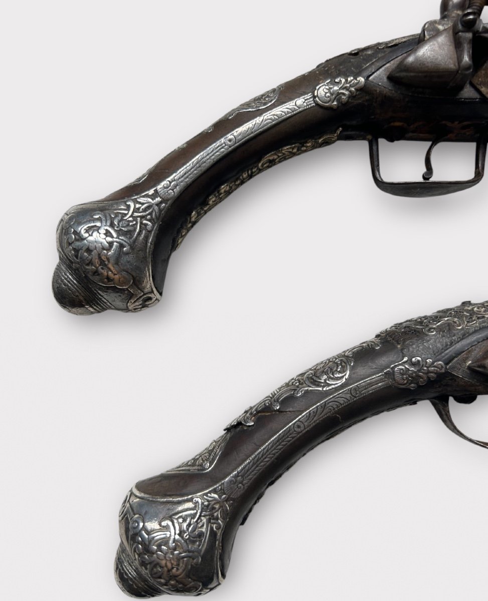 Pair Of "kubur" Pistols - Ottoman Balkan Turkish Empire Silver Chiseled Flintlock Pistol 1830-photo-3