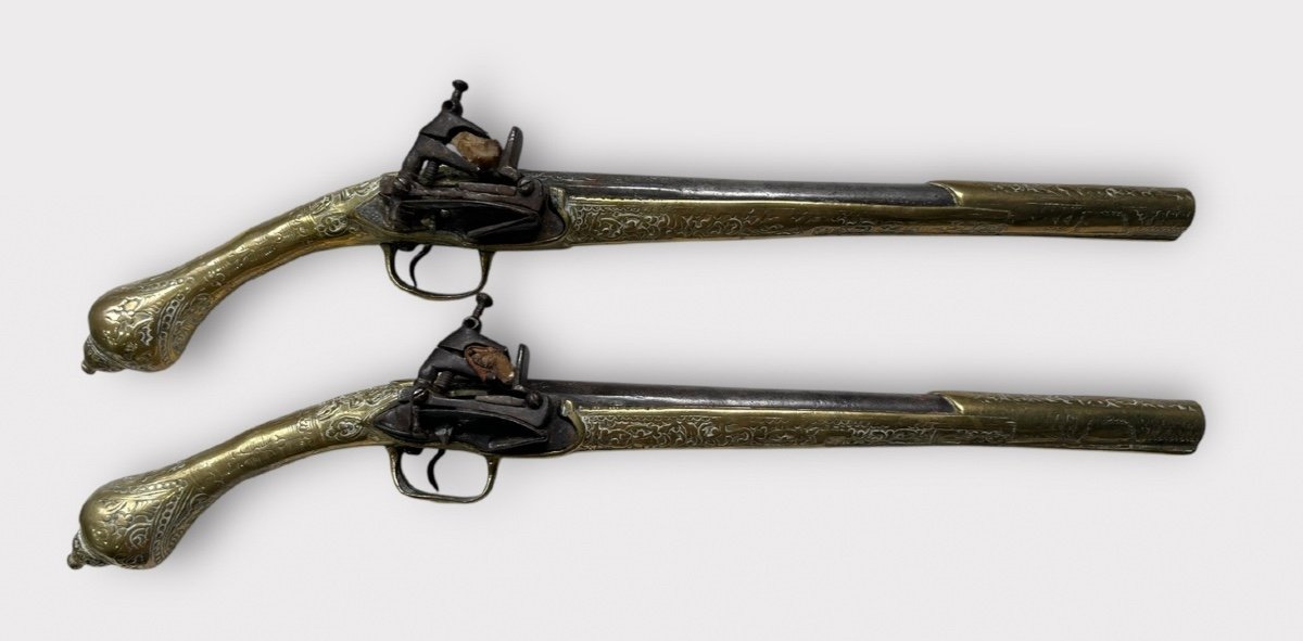 Pair Of Pistols "kubur" - Ottoman Balkan Turkish Empire Chiseled Bronze Flintlock Pistol 1830"-photo-2