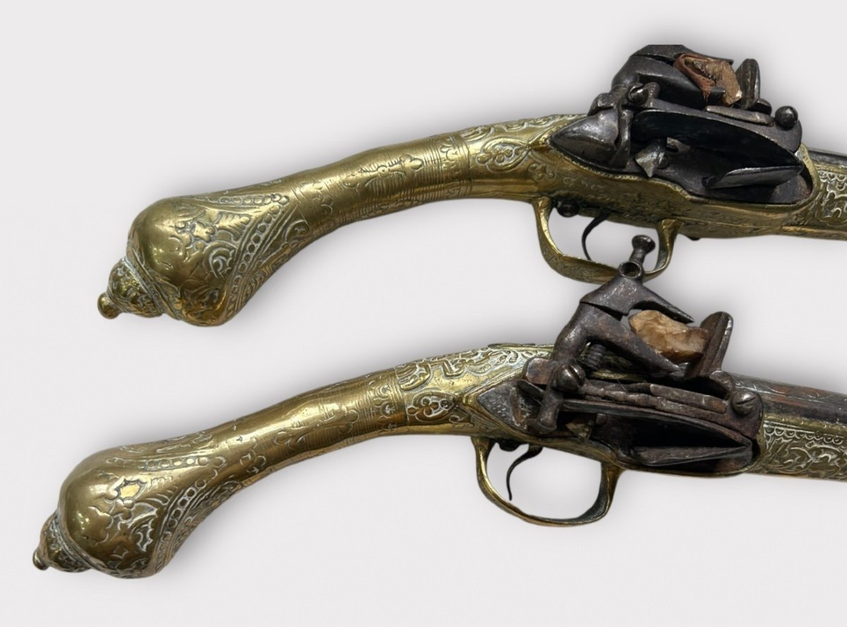 Pair Of Pistols "kubur" - Ottoman Balkan Turkish Empire Chiseled Bronze Flintlock Pistol 1830"-photo-8