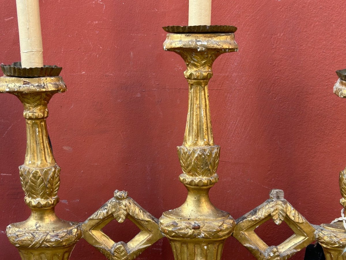 Pair Of Three-light Sconce Candlesticks In Gilded Wood From The 18th Century -photo-3