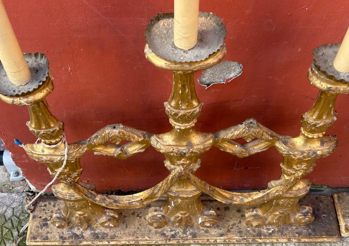 Pair Of Three-light Sconce Candlesticks In Gilded Wood From The 18th Century -photo-7