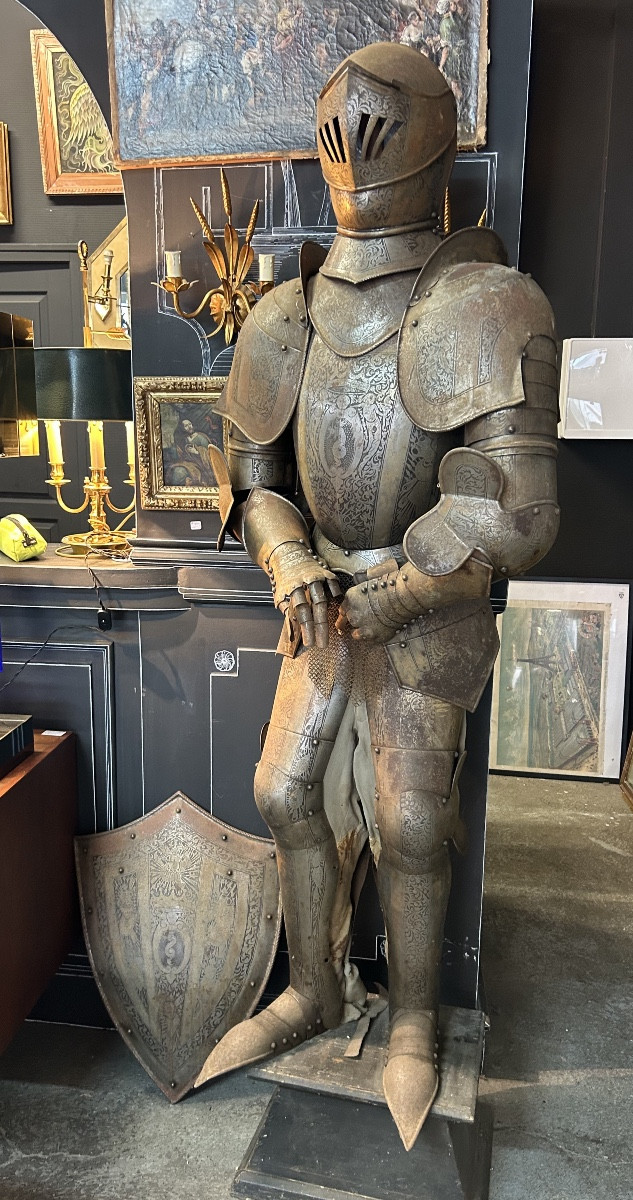 Armure De Chevalier Médiéval En Fer Forgé  époque Fin XIXéme - Décoration De Château 