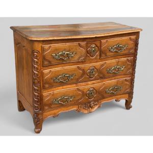 Parisian Chest Of Drawers, Louis XV Period, In Walnut, Stamped Jme P.charriere, 18th Century 