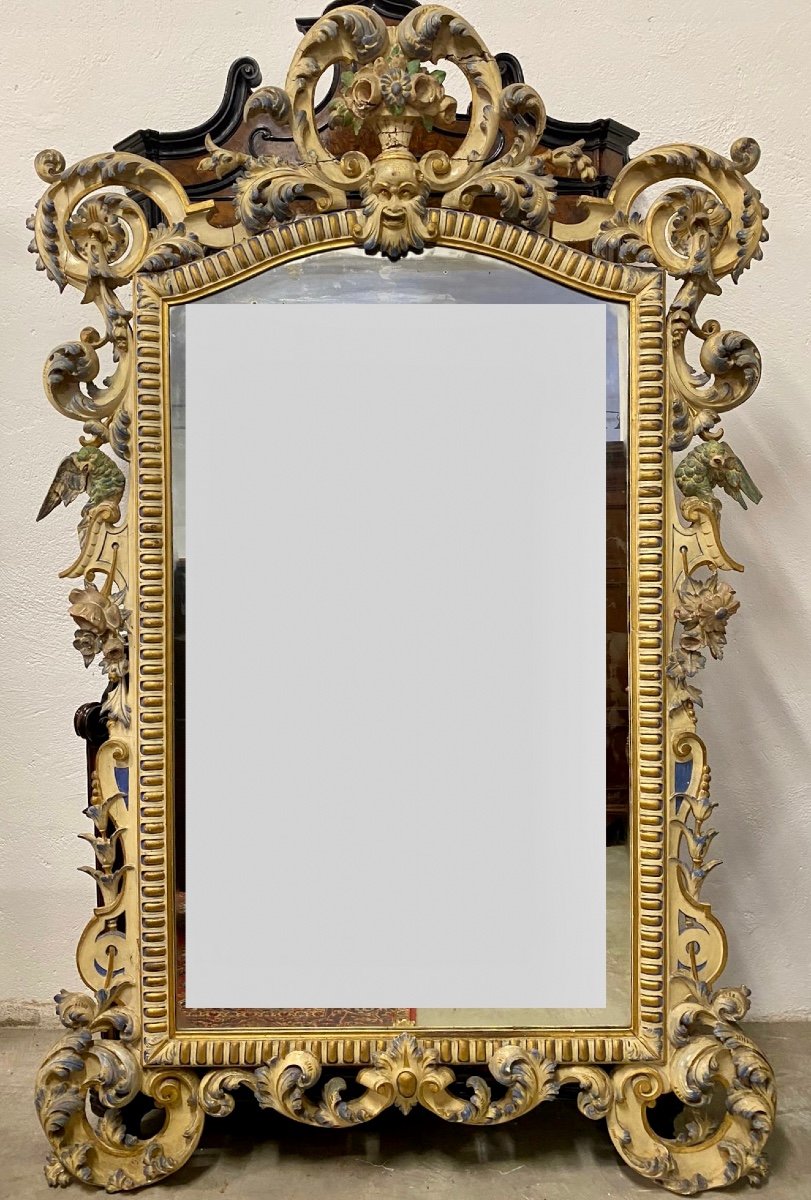 Lacquered Golden Carved Wooden Mirror. Lombardy Piedmont Early 19th Century