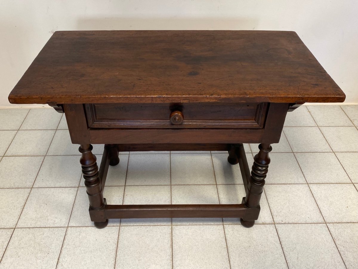 Bolognese Walnut Reel Table. 17th Century-photo-3