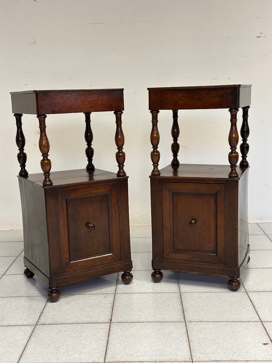 Pair Of 19th Century Lombard Open Walnut Bedside Tables. Restored-photo-2