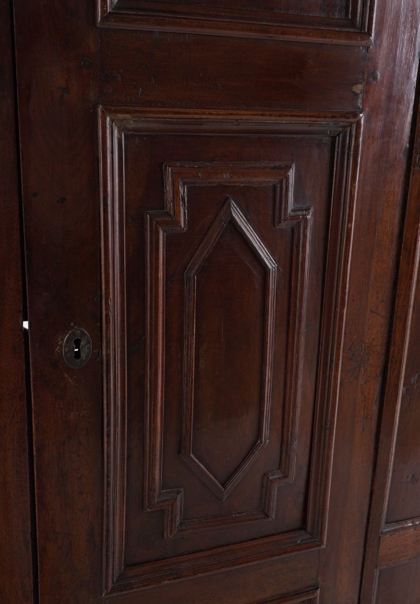 Walnut Wardrobe With Two Paneled Doors. Lombardy Louis XIV. 17th Century-photo-2