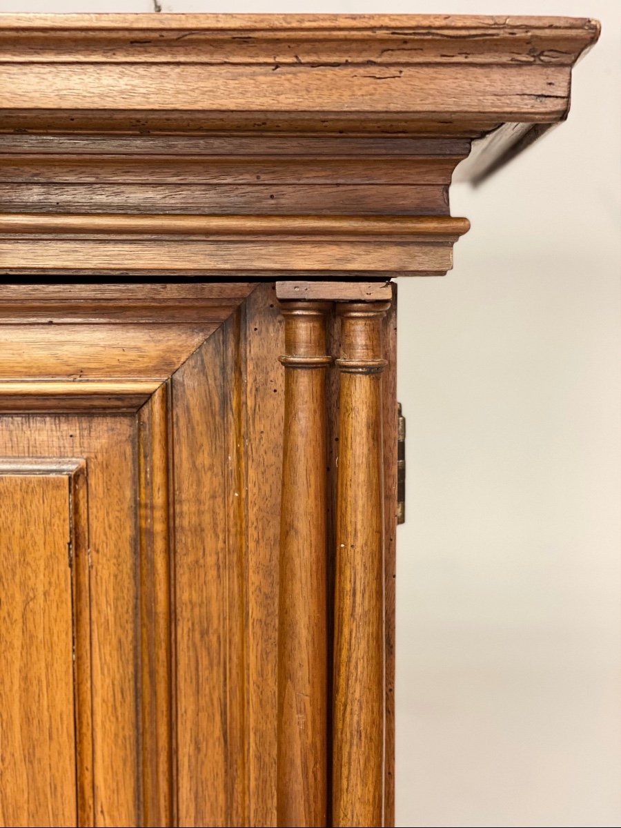 Double Body Buffet In Walnut. Eighteenth Century-photo-3