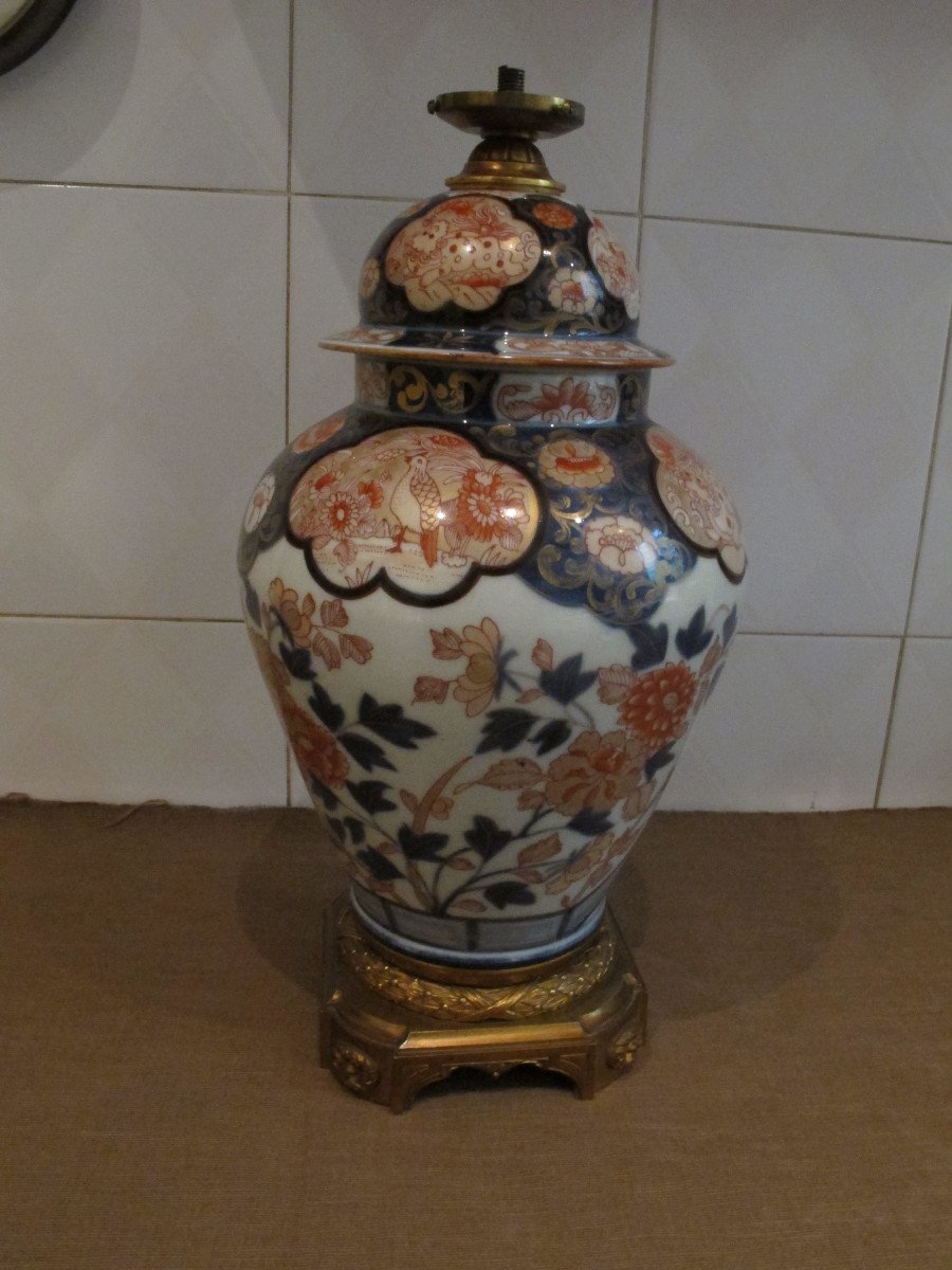 Porcelain Lamp With Imari Decor-photo-2