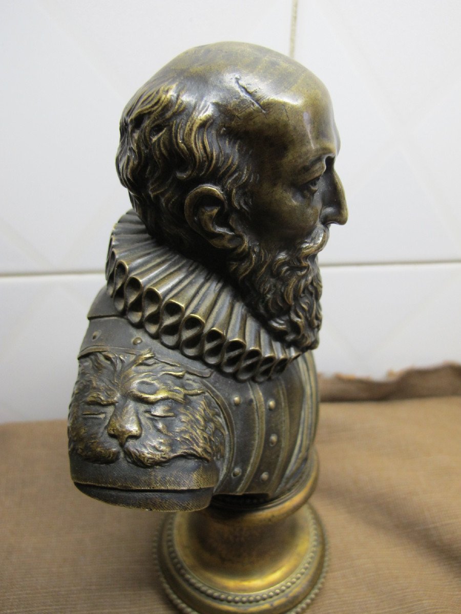 Bust Of Sully-photo-1