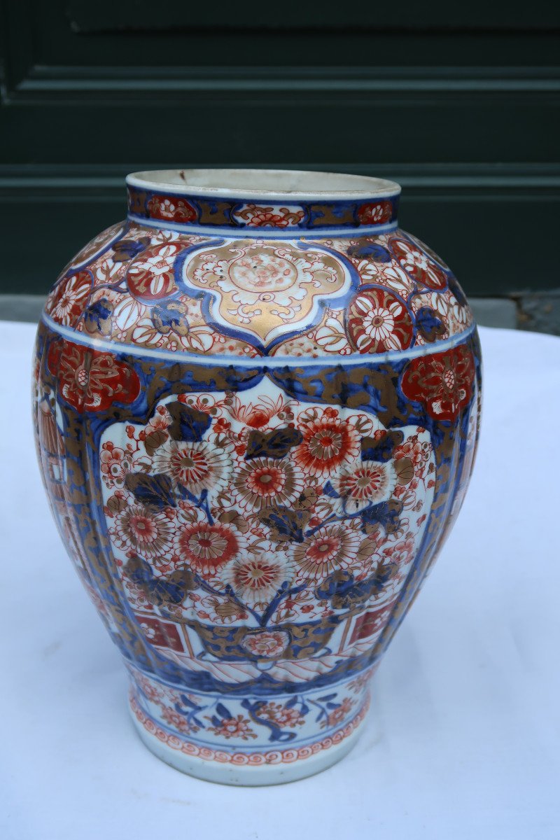 Vase En Porcelaine  Du Japon