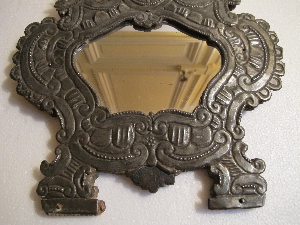 Repoussé Iron Mirror, Early 18th Century-photo-1