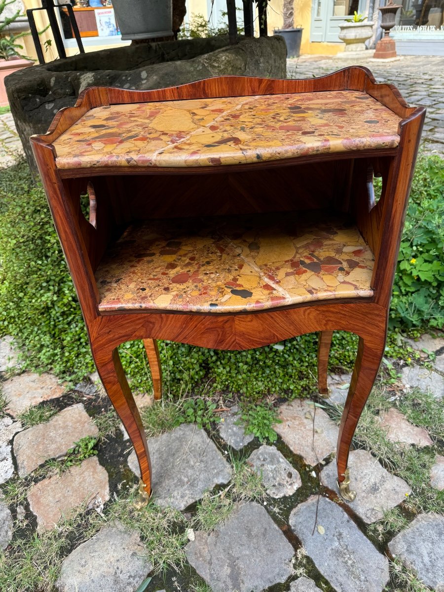 Table à En-cas De Salon Estampillé De L.boudin Marqueterie De Bois De Rose Et Filets Ep Louis X