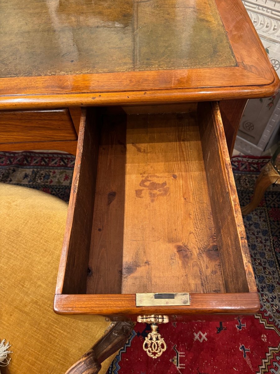 Louis XV Period Double-sided Walnut Desk -photo-4