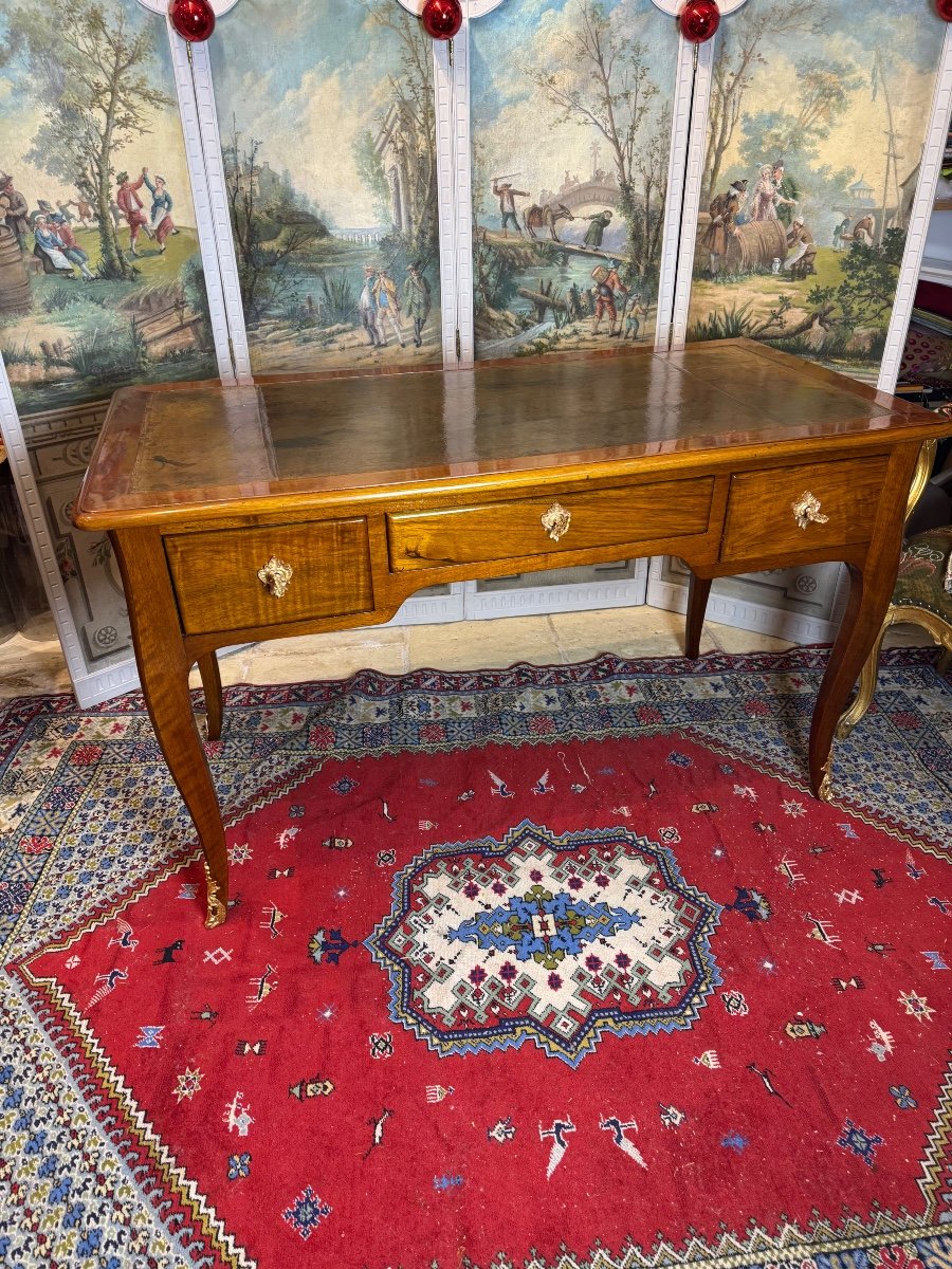 Louis XV Period Double-sided Walnut Desk 