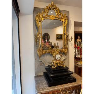 Louis XV Period Gilded Wood Mirror With Bead 